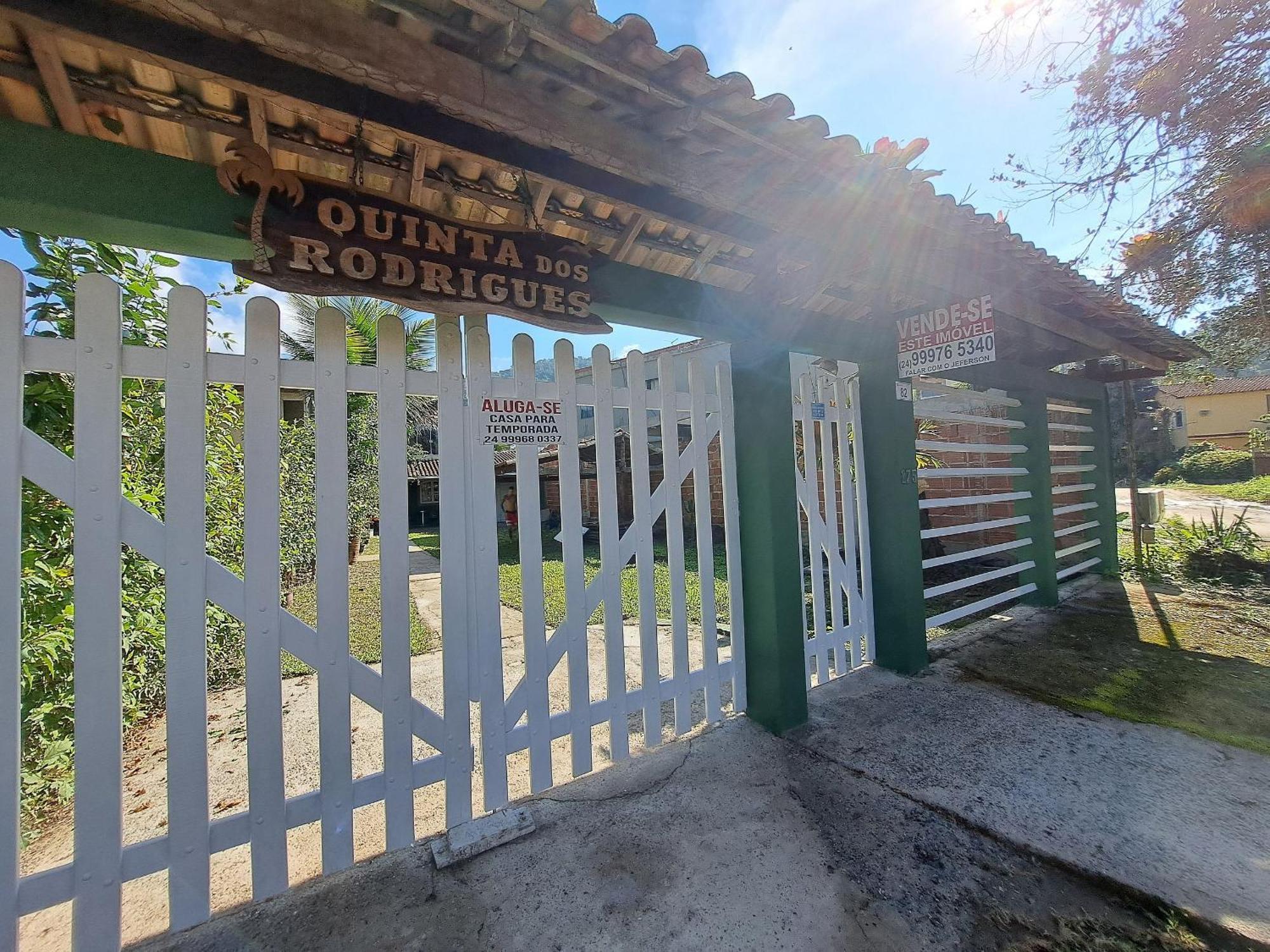 Linda Casa 4 Qts Churrasqueira Prainha Mambucaba Araquari Kültér fotó